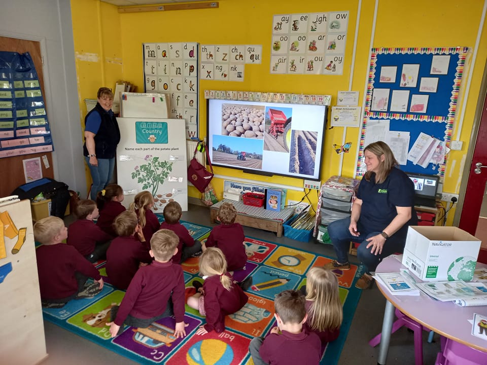 Kids Country takes Great Casterton Primary School through the field-to-fork journey of potatoes